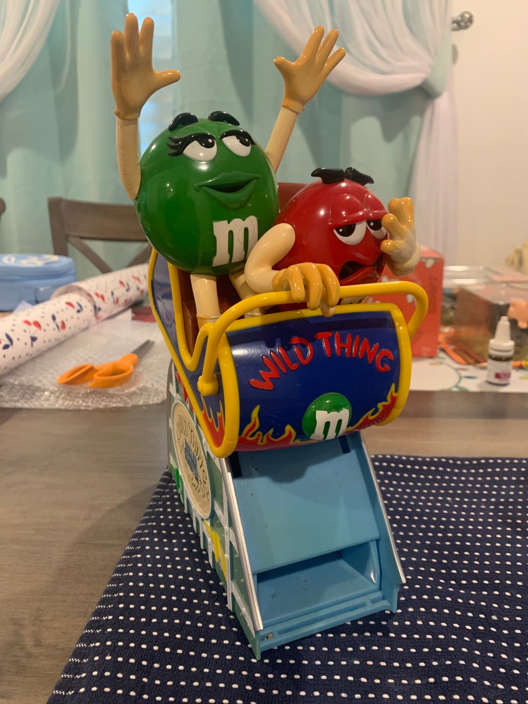 M&m's Candy Dispeser. Wild Thing. Amusement Park Decorations