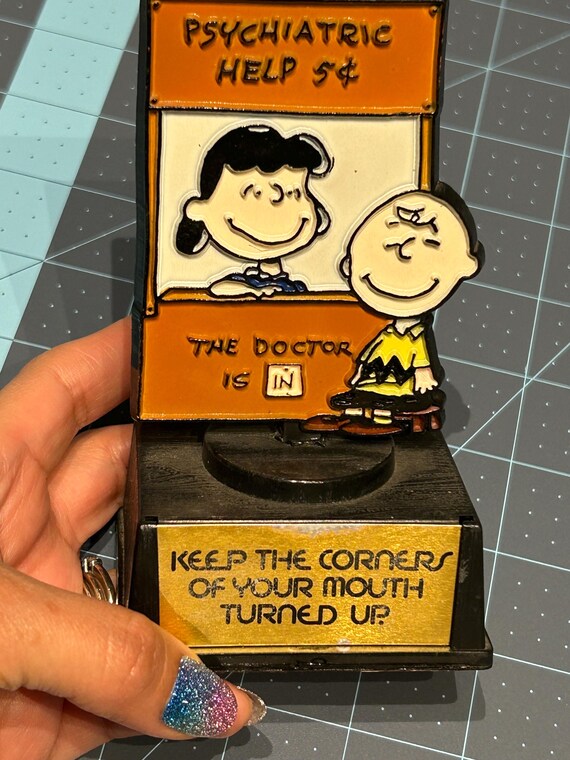 Vintage Snoopy Aviva Trophy: Psychiatric Help 5 Cents. Keep the