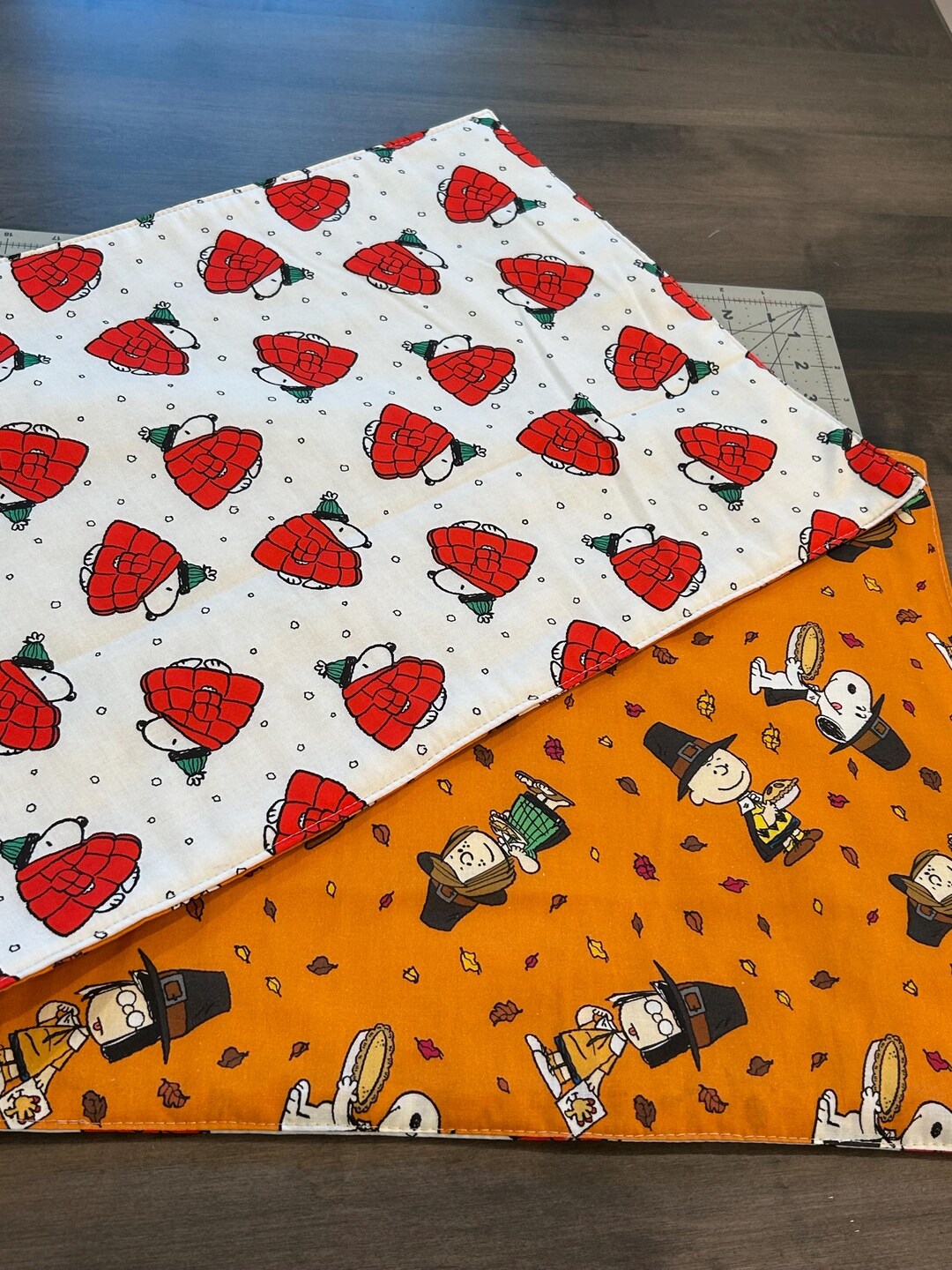 Table Setting Snoopy Handmade Reversible Snoopy Table Runner, Christmas & Thanksgiving, 40 ...