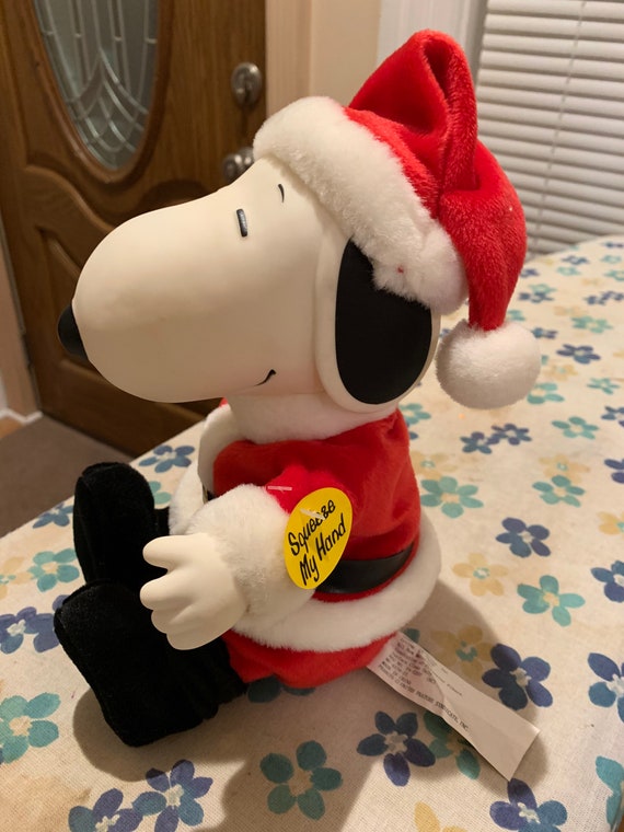Musical snoopy stuffed animal discount