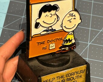 Vintage Snoopy Aviva Trophy: Psychiatric Help 5 Cents. Keep the
