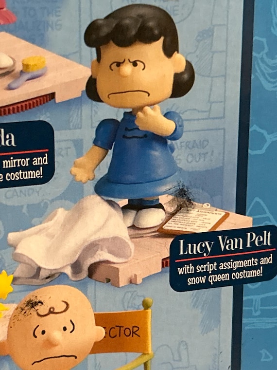 Peanuts Lucy Van Pelt, A Charlie Brown Christmas Figure NEW