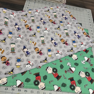 New reversible quilted handmade table runner, Christmas/ Halloween, Charlie Brown. Peanuts gang. Snoopy