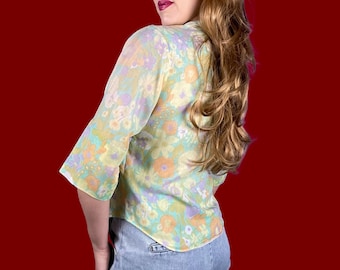 Chemisier fleuri psychédélique vintage des années 60 - Haut coquette pastel, taille M