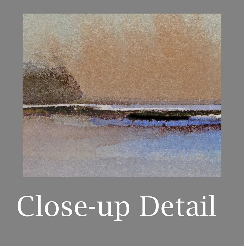 Puede incluir: Pintura abstracta de acuarela con un esquema de color marr&oacute;n, azul y gris. La pintura representa un paisaje con una l&iacute;nea de horizonte y una peque&ntilde;a colina en la distancia.