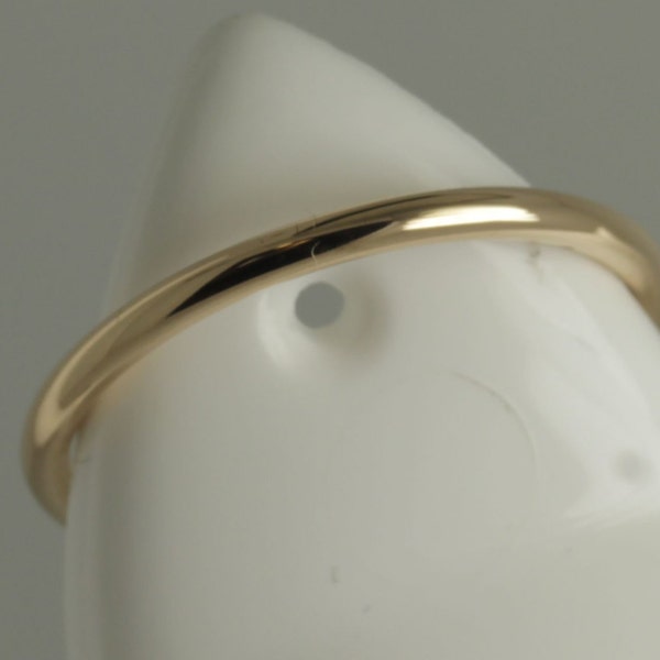 18ct yellow gold 1.5mm halo ring / Wedding ring / wedding band / engagement ring / slim ring / thin ring / woman's / 1.5mm band