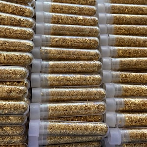 18 Large 3ml Vials.. Filled Full of Gold Leaf Flakes .. Lowest price online !!..+ Fast Shipping!