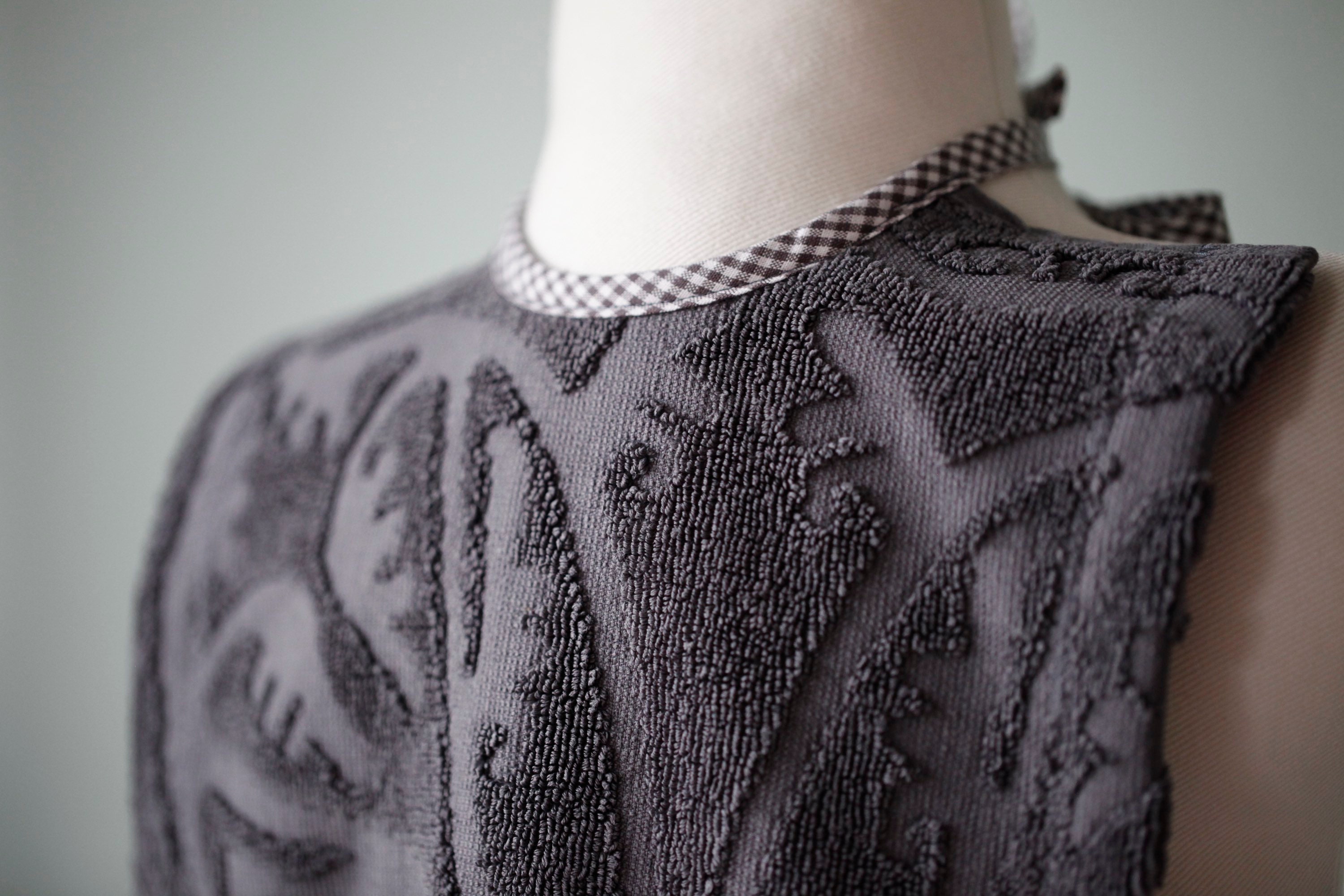 upcycling terry cloth bib