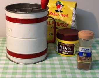 Vintage Androck Flour Sifter, Double Screen Hand Crank Sifter, White & Red Flour Sifter, 1950 Top Crank Tin Sifter, Sifting Dry Ingrediants