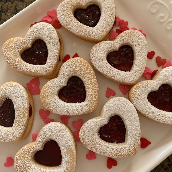Almond Linzer Cookies with Raspberry or Strawberry filling - 1 dozen