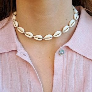 Shell necklace, choker made of cowrie shells