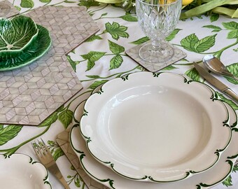 Placemat in Neutral Shades in Heat Resistant Melamine, Eucalyptus Board