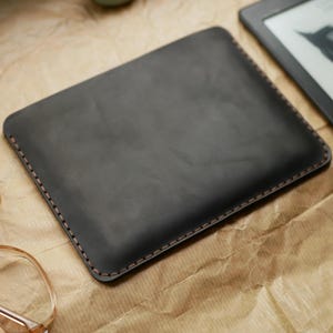 Kindle paperwhite sleeve, Leather kindle cover, Kindle Oasis Sleeve, Personalized leather kindle sleeve