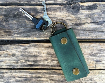 Leather key pouch, Leather key holder, Housewarming gift for men, Handcrafted leather keychain