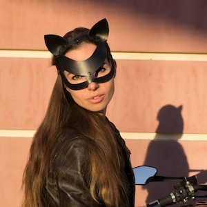 Leather cat mask, catwoman mask, leather party mask, Halloween mask
