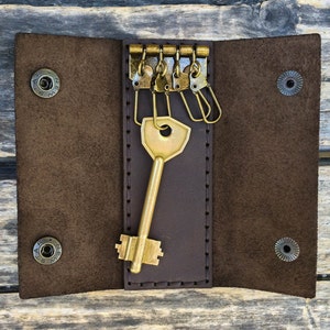 Leather key pouch, Leather key holder, key chain pouch, Gift for Men, Housewarming gift, Leather Key Fob