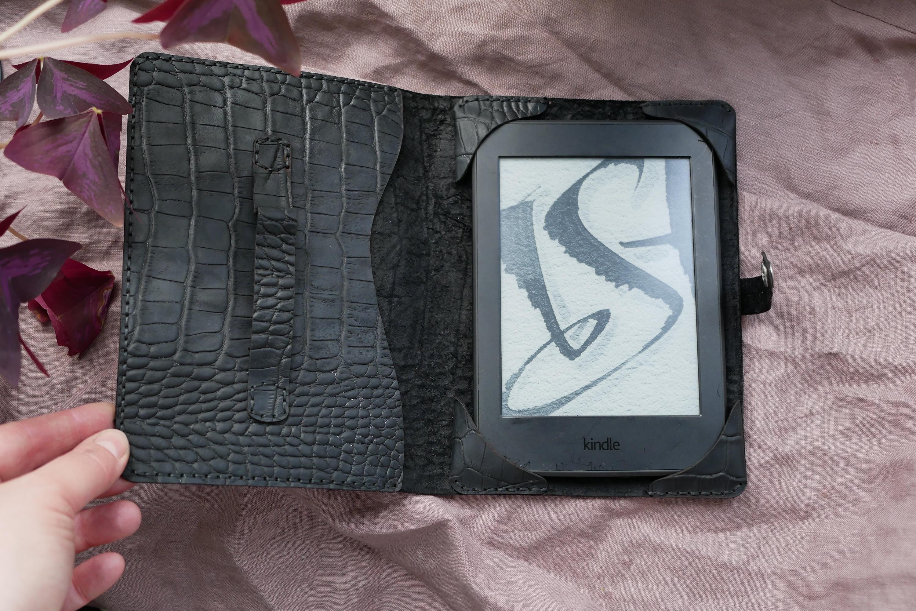 手縫いレザー製 Kindle Paperwhite ケース、ハンドル付き Kindle