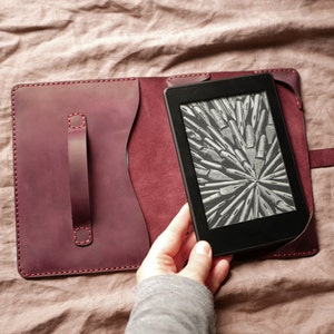 Kindle paperwhite case, kindle case leather, Kindle paperwhite case 7th gen, Kindle leather cover 11th gen, Christmas gift e-book case