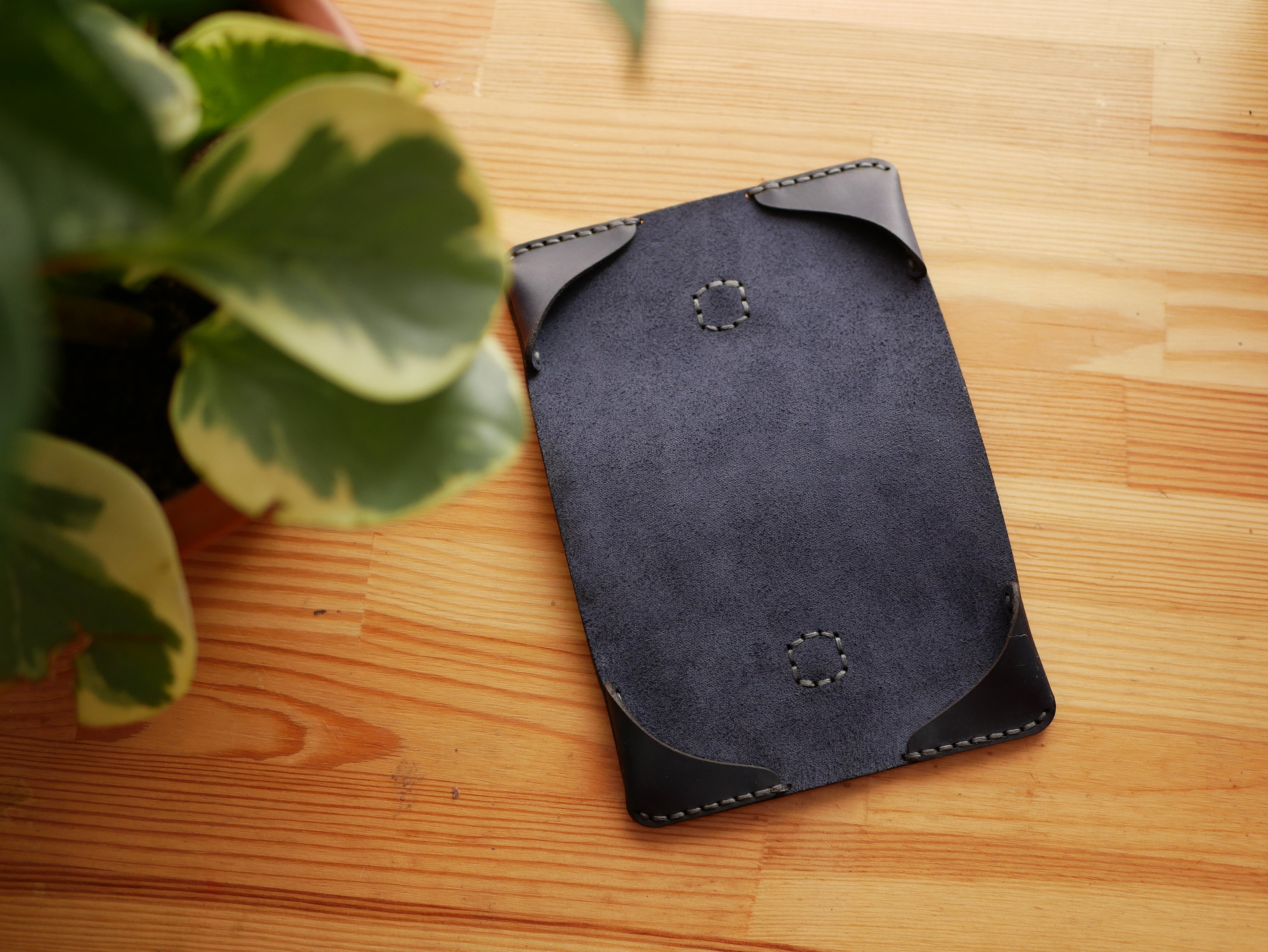 Kindle Paperwhite 第12世代 本体 + ケース + ストラップ Amazon.com: Strapsicle Hand Strap for Kindle Accessories