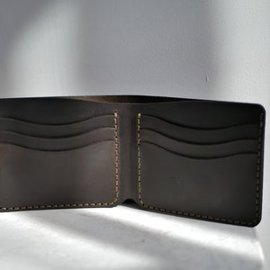 Cartera de cuero para hombre, Cartera fina personalizada, Cartera de cuero personalizada, Billetero para hombre, Cartera negra con ranuras para tarjetas Marrón