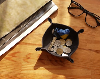 Leather tray, housewarming gift, Office tray, leather bowl, leather organizer, catch all bowl leather