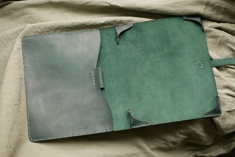 Kindle Scribe Leather Case, Kindle Scribe 2022 Cover, Kindle Scribe Tablet case, Ebook cover leather, tablet case handcrafted Dark green