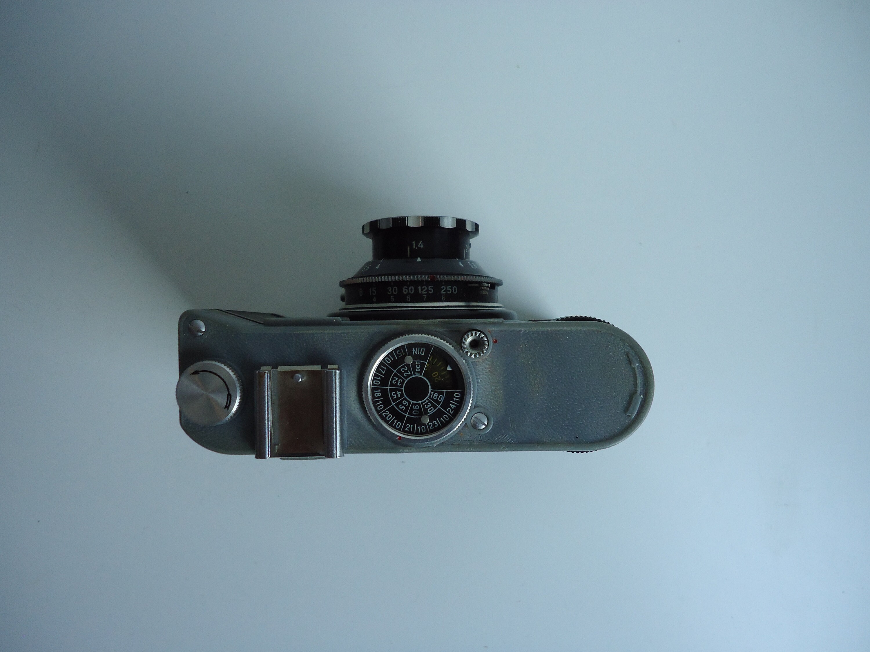 LOMO SMENA 8M T-43 40mm F4 （L39） Amazon.com : Smena-8m Russian USSR LOMO 35mm Camera TRIPLET
