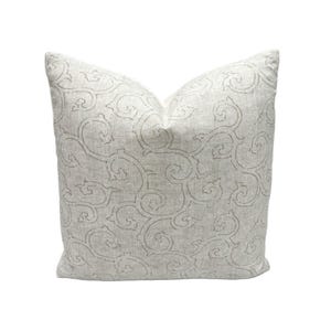 Rose Tarlow - Roji in Ombra - Pillow Cover Designer Fabric Handcrafted Decorative Pillow High-End Designer Throw Pillow Home Decor