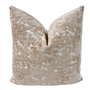 Pillow Cover, Vintage Luxurious Velvet in light Bege Pillow Cover, Designer Pillow Covers, High End Pillow