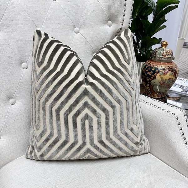 Schumacher - Vanderbilt Velvet, Pillow Cover// Made to Order //Designer Fabric Handcrafted Decorative Pillow, High-End Designer Throw Pillow