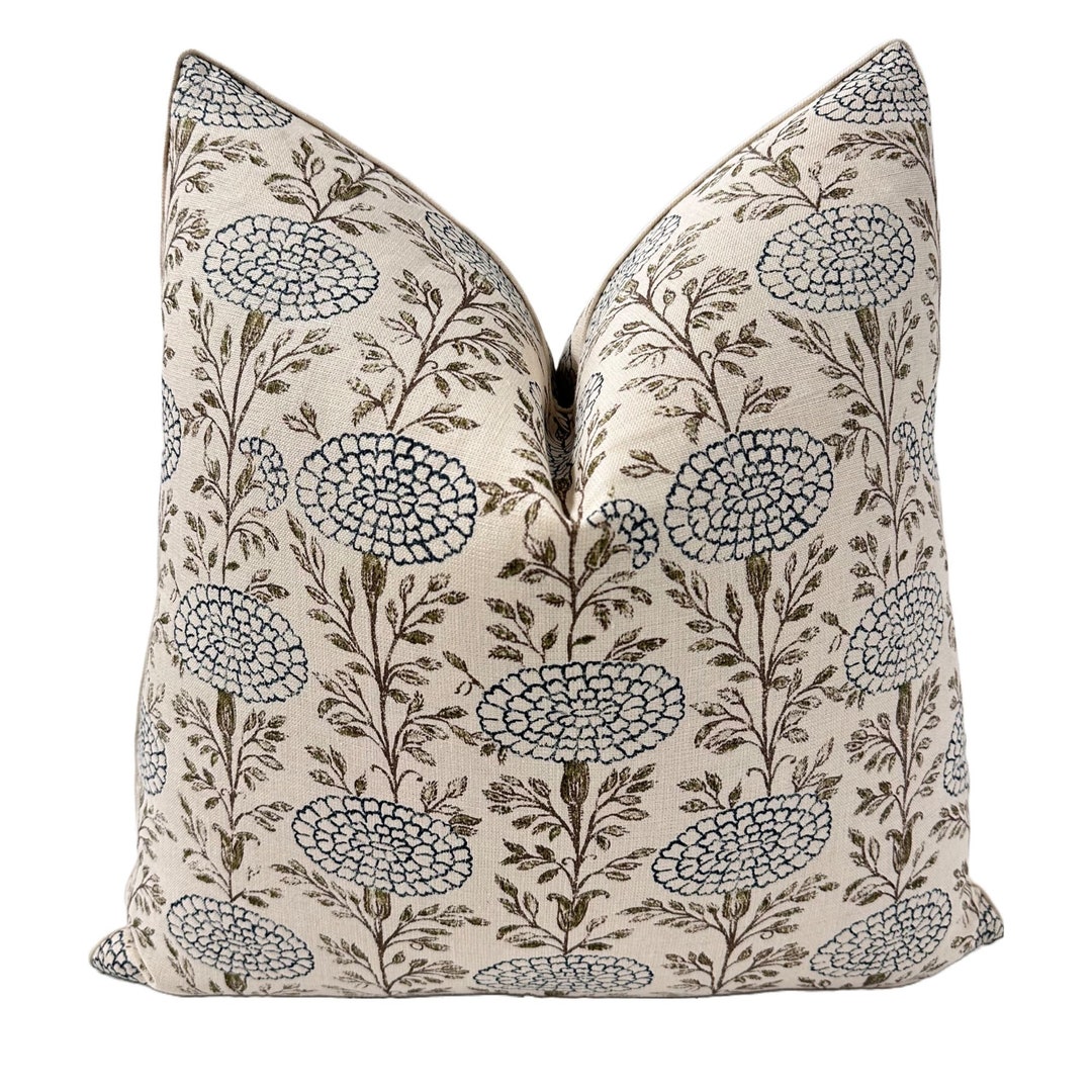 Pillow Cover, Lisa Fine Pillow Cover, Samode in Indigo/natural // MADE