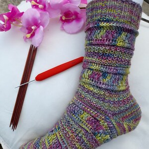 Sock instructions Knitting meets crocheting ....knitted and crocheted socks, German instructions, German Instructions