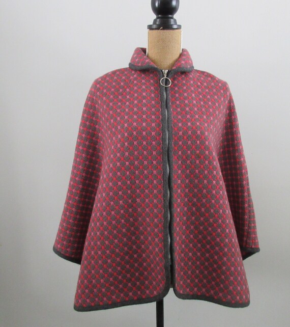 Cape, Wool Cape, Welsh Woolens, Woven in Wales, Ta