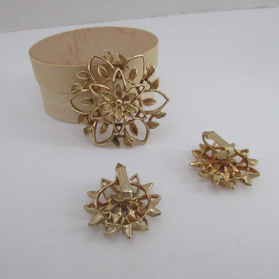 Vintage Jewelry, Sara Coventry, Broach and Earrin… - image 10