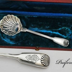 Puiforcat: Boxed French Sterling Silver Sugar Sifter Spoon - Shell pattern