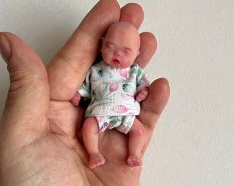 Tiny silicone baby doll 3 inch full body Binki (8cm), painted,  close eyes, open mouth with pacifier and bootle, mini reborn babies