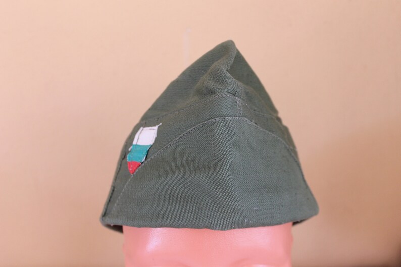 Unused Soldier/'s hat with leather lining Green Canvas Hat from 1970s Military Army Soldier/'s Hat Vintage Hat