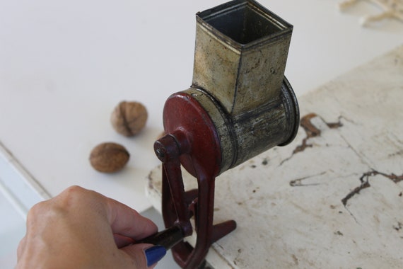 Vintage Walnut Grinding Machine, Old Milling Machine for Walnuts