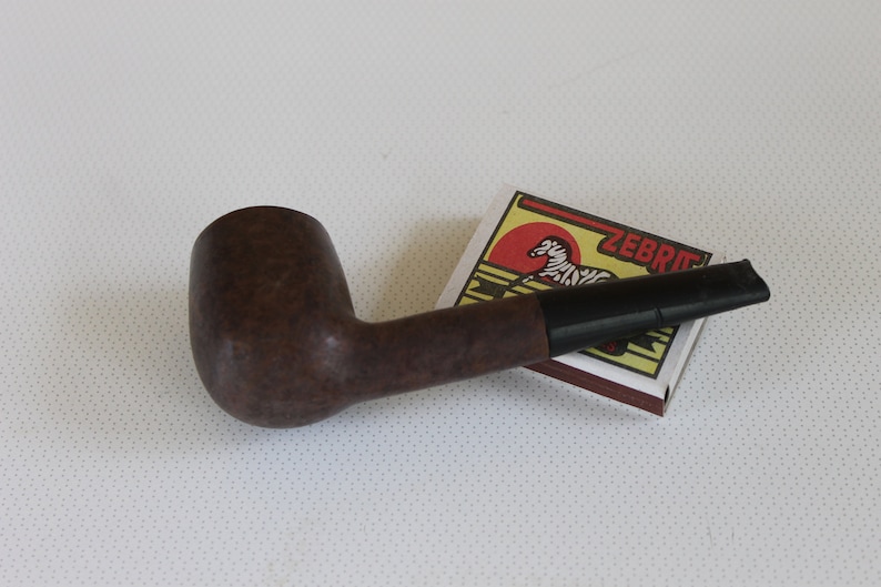 BRUYERE and GARANTIE Black and Brown Tobacco Smoking Pipe Vintage Pipe Wood Pipe Gift For Smokers