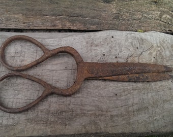 Antique Rusty Iron Scissors, Hand Forged Scissors, Primitive Cast Scissors from 1920s, Sewing Vintage Scissors, Rustic Home Decor