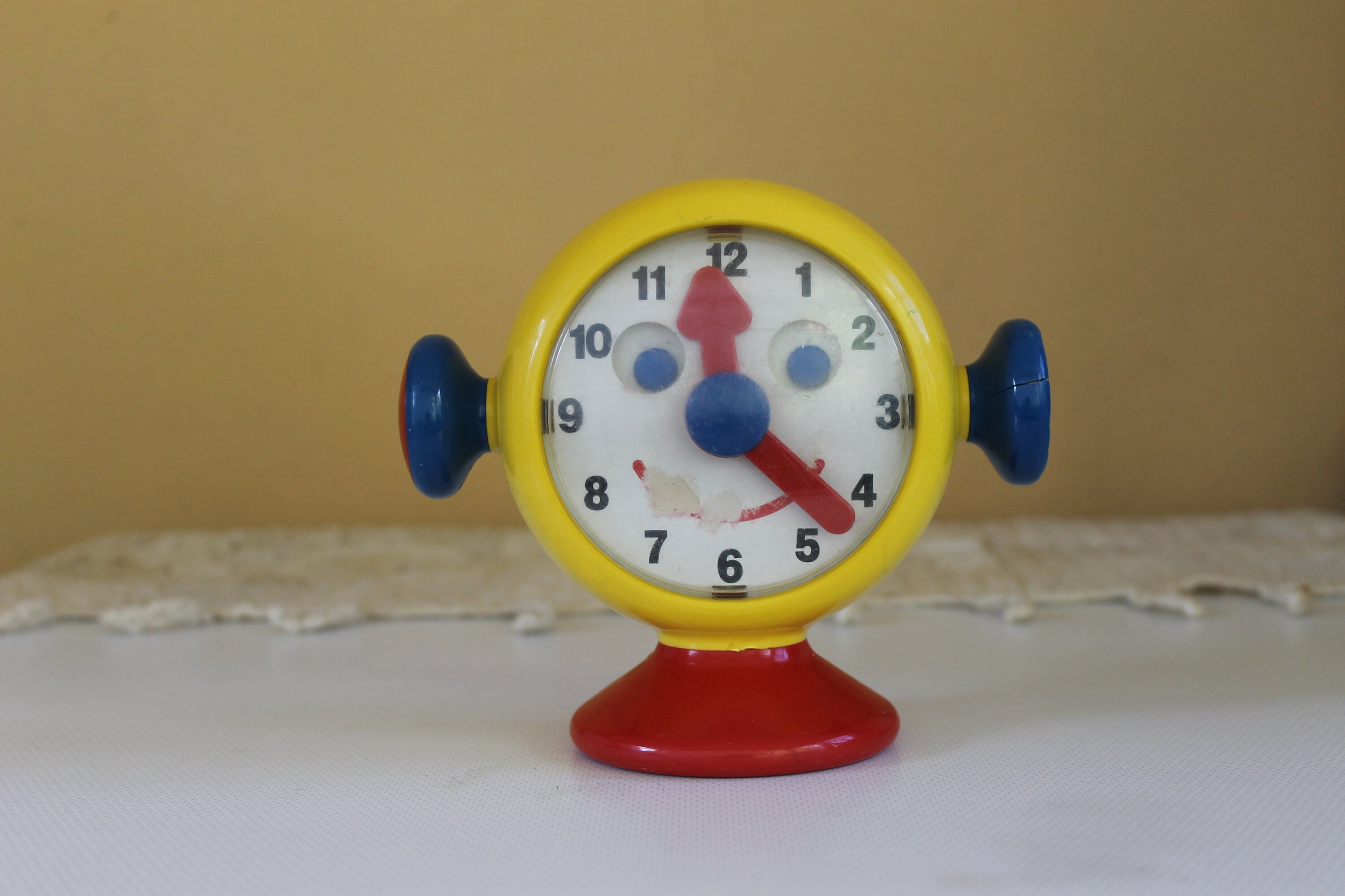 old timer toy clock