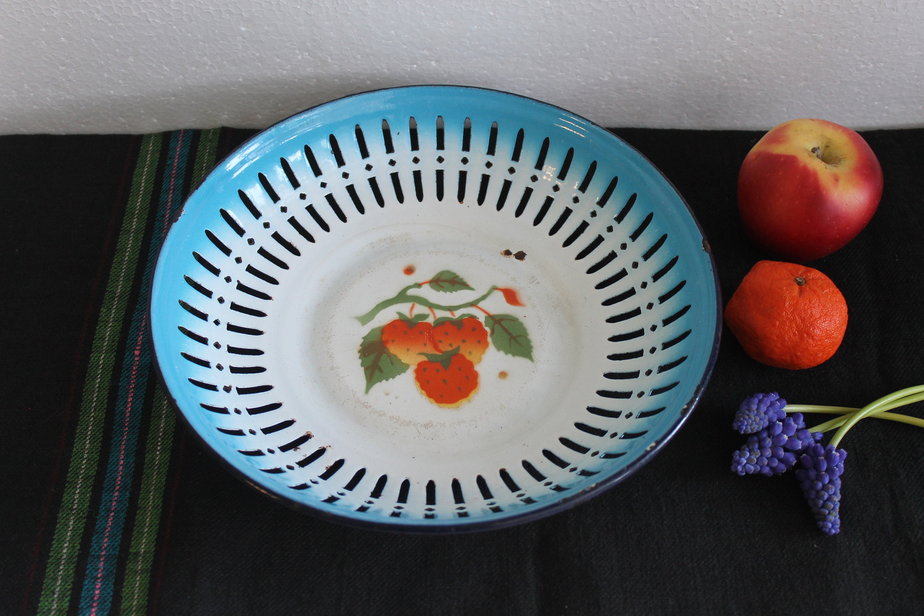 Vintage Enamel Bowl Fruit Bowl Blue White Metal Bowl Etsy