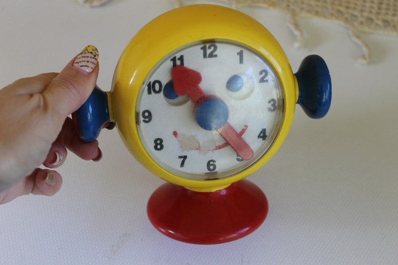 Vintage Toy Kid Toy Clock Plastic Moving Parts Funny Clock Etsy