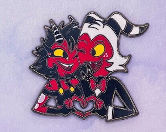 ヘルヴァボス ジャンボ エナメルピンIMP ブリッツ ルーナ モクシー ミリー Helluva Boss Pin Holographic or Glossy Buttons | Stolas