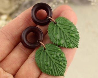 Wood plugs for ears - Green leaf gauges and tunnels