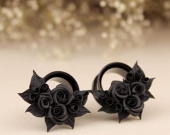 Gothic earrings for stretched ear Plugs and tunnels Black rose gauges ear piercing Halloween