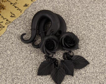 Black roses dangling gauges - Gothic jewelry for stretched earlobes