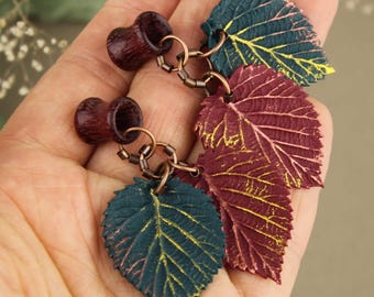 Wood plugs gauge earrings - Dangle tunnels piercing burgungy teal leaves