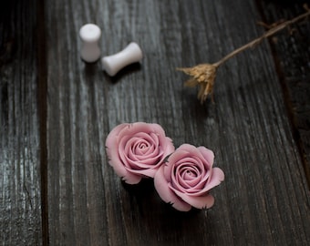 Wedding plug earrings Bridal gauges Dusty pink blush pastel rose plug and tunnels Flower ear plugs Bridesmaids plug 00g 0g 8g 6g 12mm 14mm