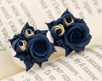 Dark blue and beige floral ear plugs and tunnels Navy blue gauges for stretched ears Cute flower earrings 0g 00g 12-20mm